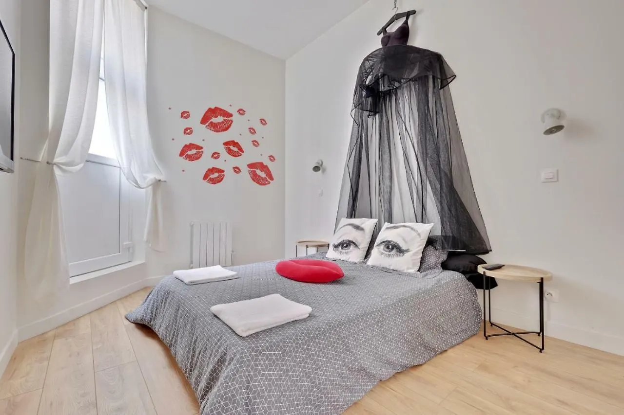 106-suite Cece - Superb Duplex In Apartment Paris
